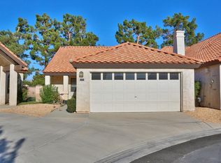 11590 Pepper Ln, Apple Valley, CA 92308