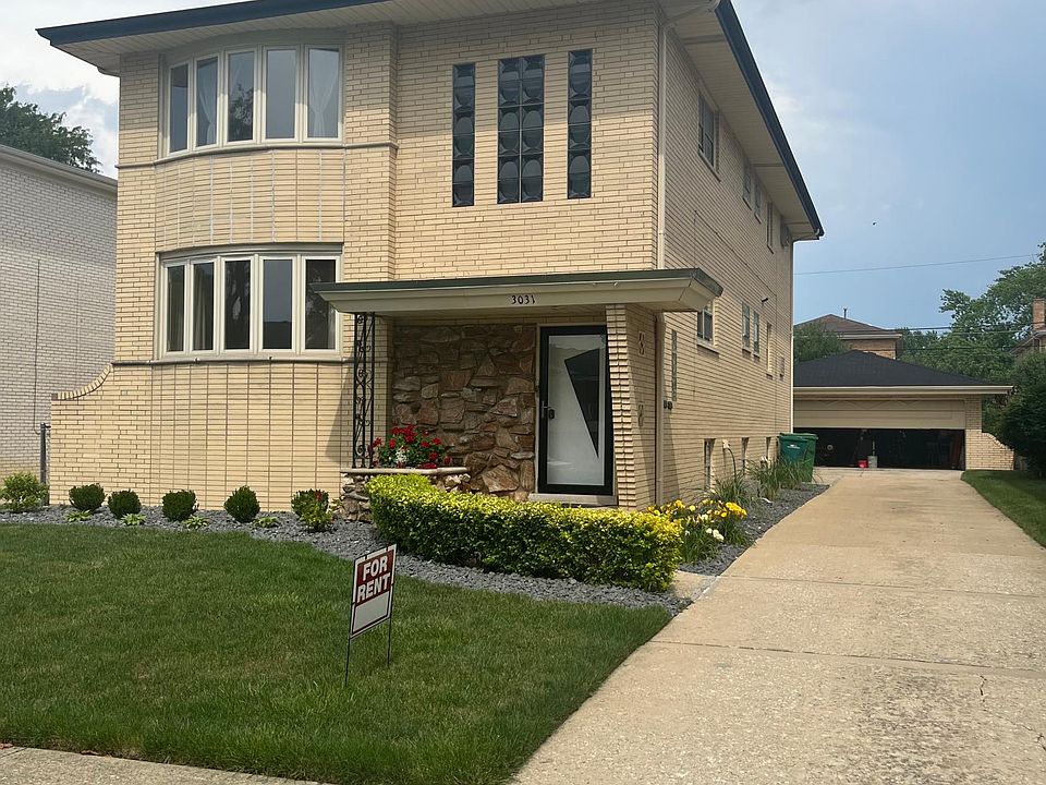 1st image of 3031 Kensington Ave #1