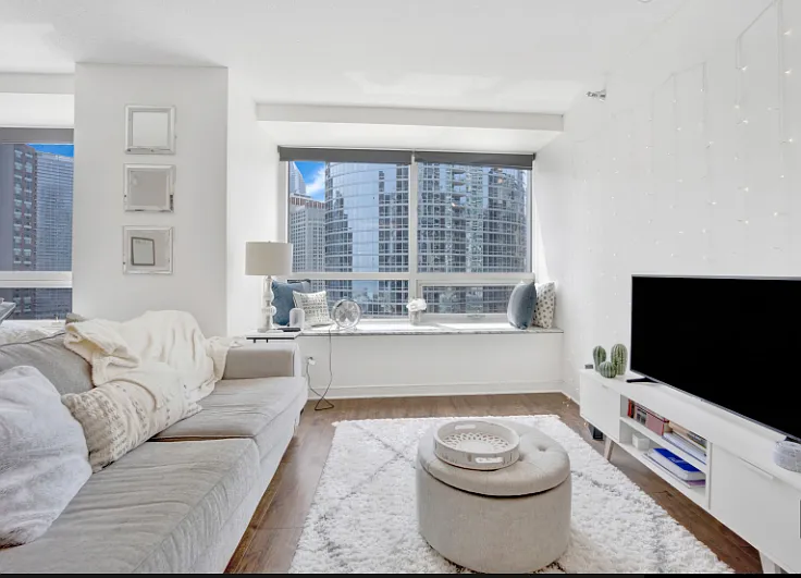 512 N McClurg Ct #1108 — Photo 3
