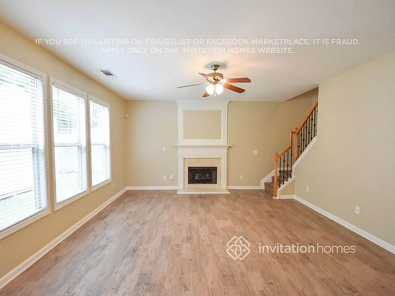 1681 Stoney Chase Dr — Photo 3
