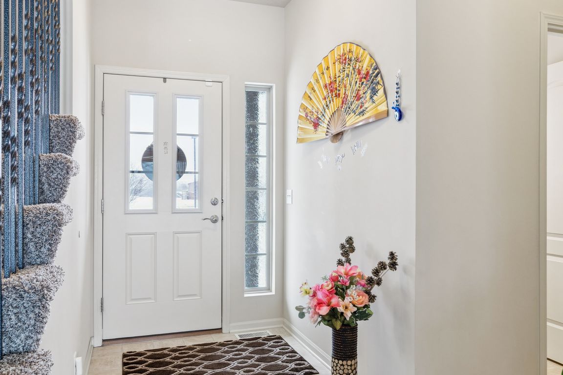 7554 - 4505 S 198th Ave_001.jpg