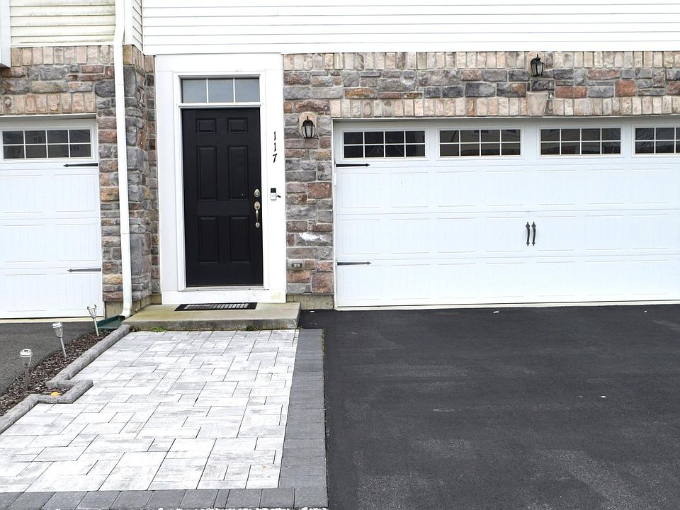 1st image of 117 Jenny Dr
