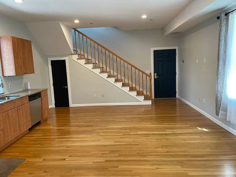 1488 Westminster St #4 — Photo 6