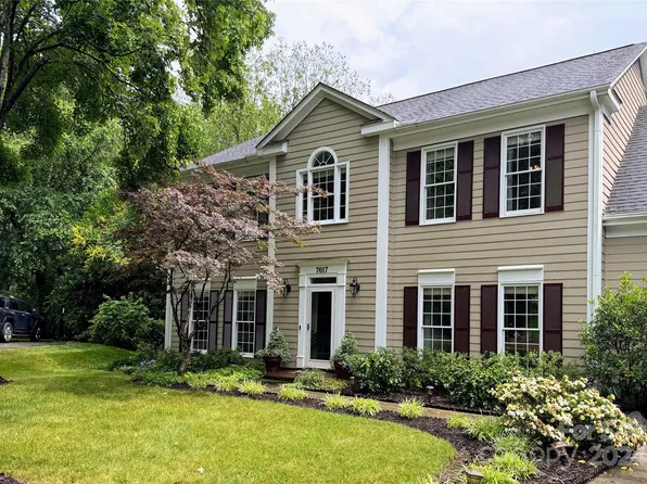 7017 Spring Hollow Way, Charlotte, NC 28277
