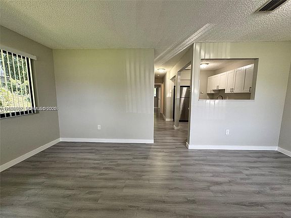 3rd image of 2237 Taylor St #3