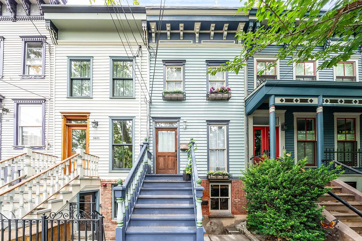344 8th Street 1