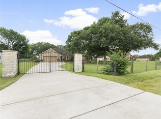 9109 King Dr, Manvel, TX 77578