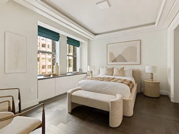 303 Park Ave Unit 2225, New York, NY 10022