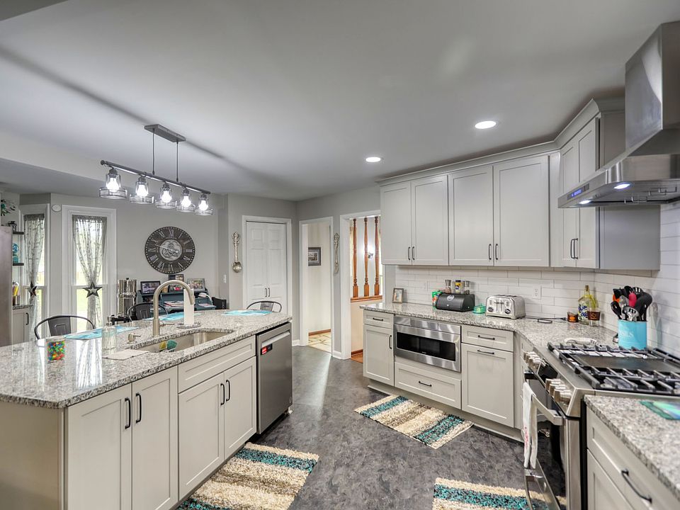 4694 E Robertson Rd, Cross Plains, TN 37049 MLS 2506771 Zillow