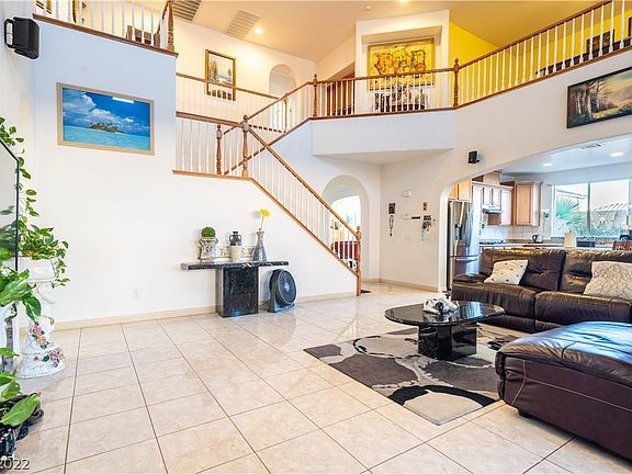 4th image of 598 Bighorn Creek St