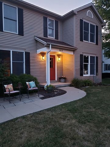 2nd image of 2812 Longmeadow Ln