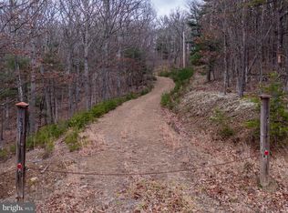 153 Hawk Ridge Trl, Berkeley Springs, WV 25411