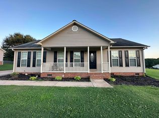 173 Summer Lady Ln, Boiling Springs, SC 29316
