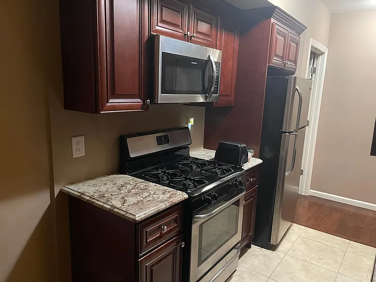 849 Rockland Ave #2A — Photo 17