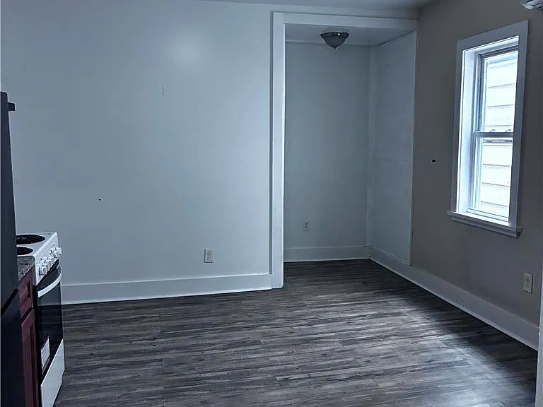 1311 Northampton St #2F — Photo 3