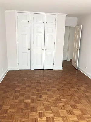 Rented by Metropolis Real Estate of Manhattan | media 14