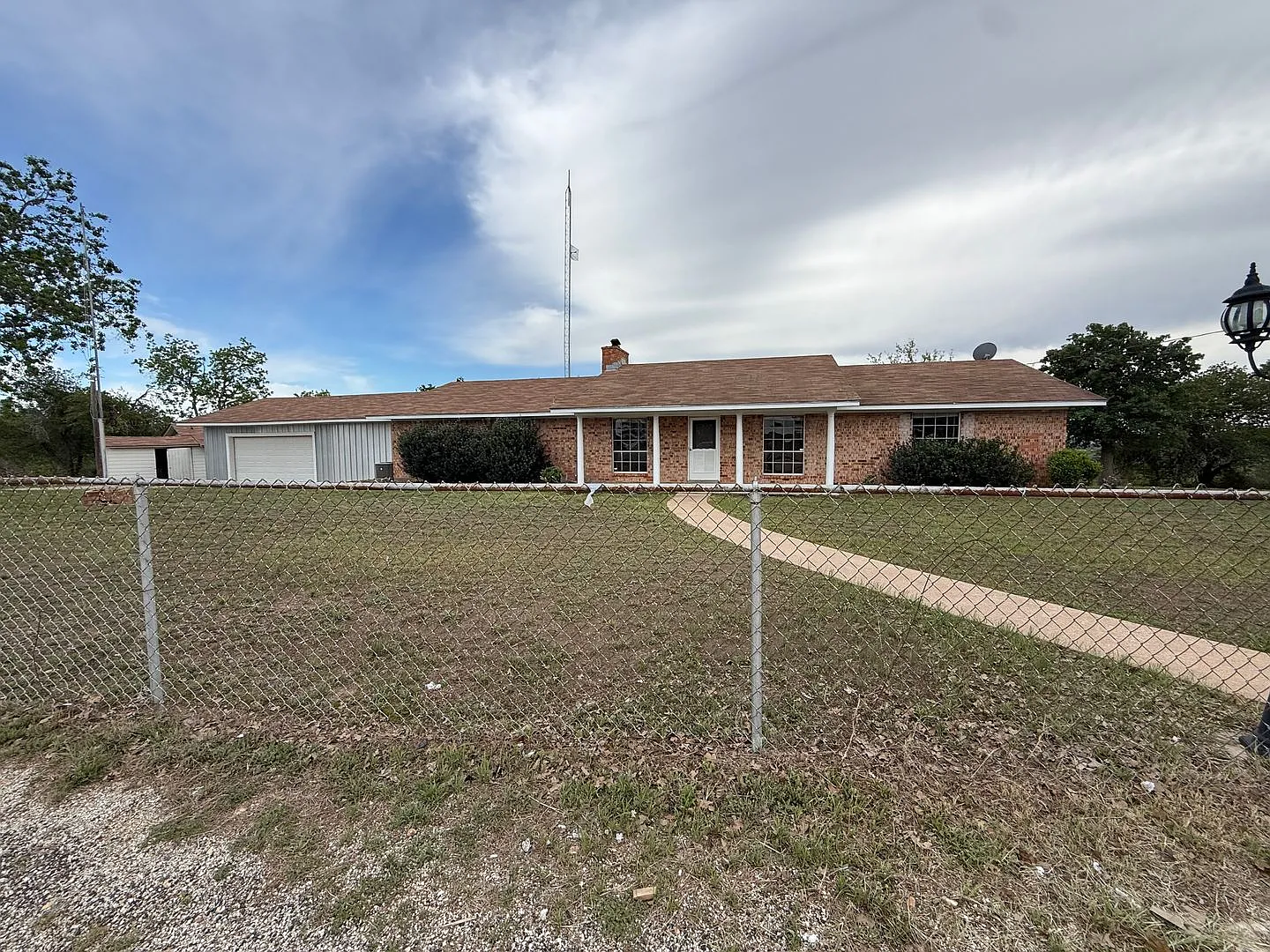 Smithville Single Story Home with Views — Photo 1