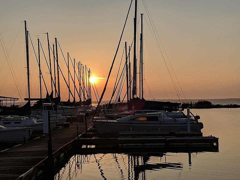 1st image of 5616 Marina Dr #33
