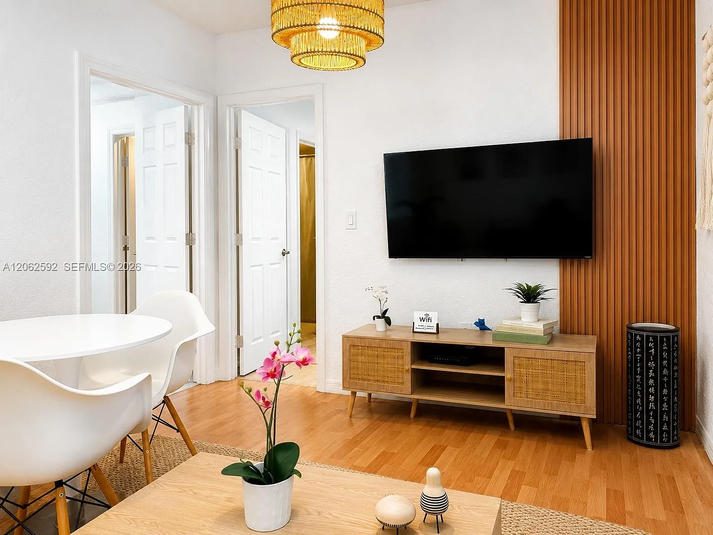 Welworth Condo — Photo 2