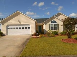 921 Rolling Pines Loop Rd NE, Leland, NC 28451