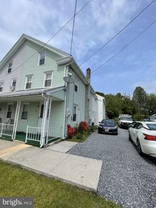 40 N Sheridan Rd, Newmanstown, PA, 17073