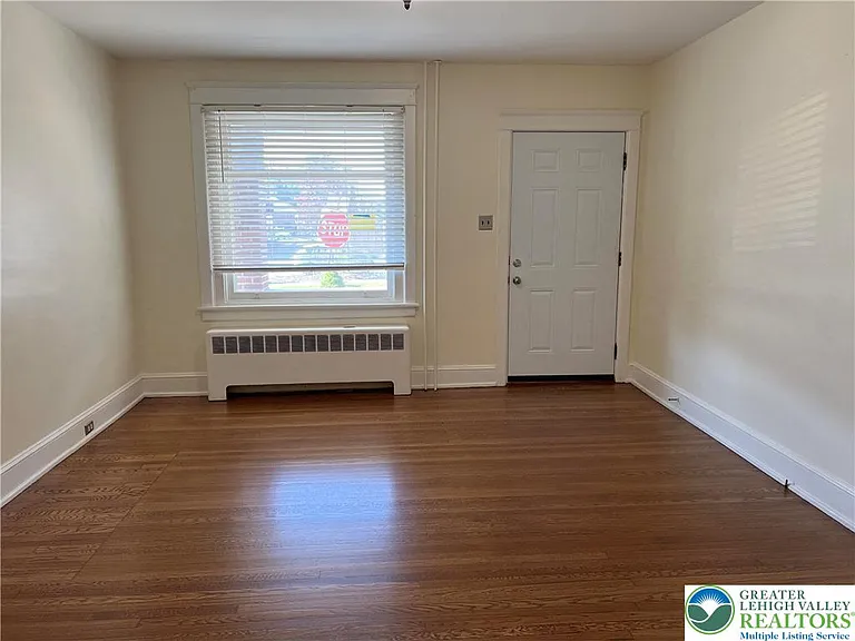 1320 Chelsea Ave — Photo 9
