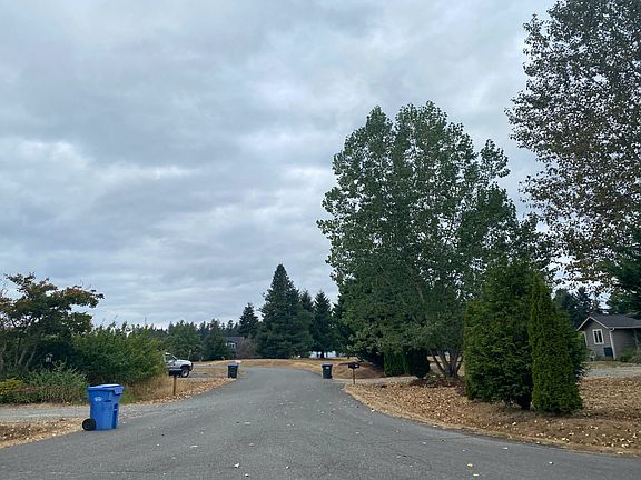 5th image of 3103 Loma Ct SE