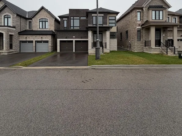 112 Weslock Cres, Aurora, ON L4G 7Z4