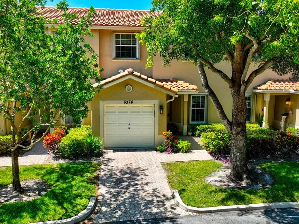 6374 Park Lake Circle, Boynton Beach, FL 33437