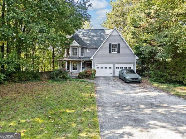 395 Lake Swan Ct, Hiram, GA 30141