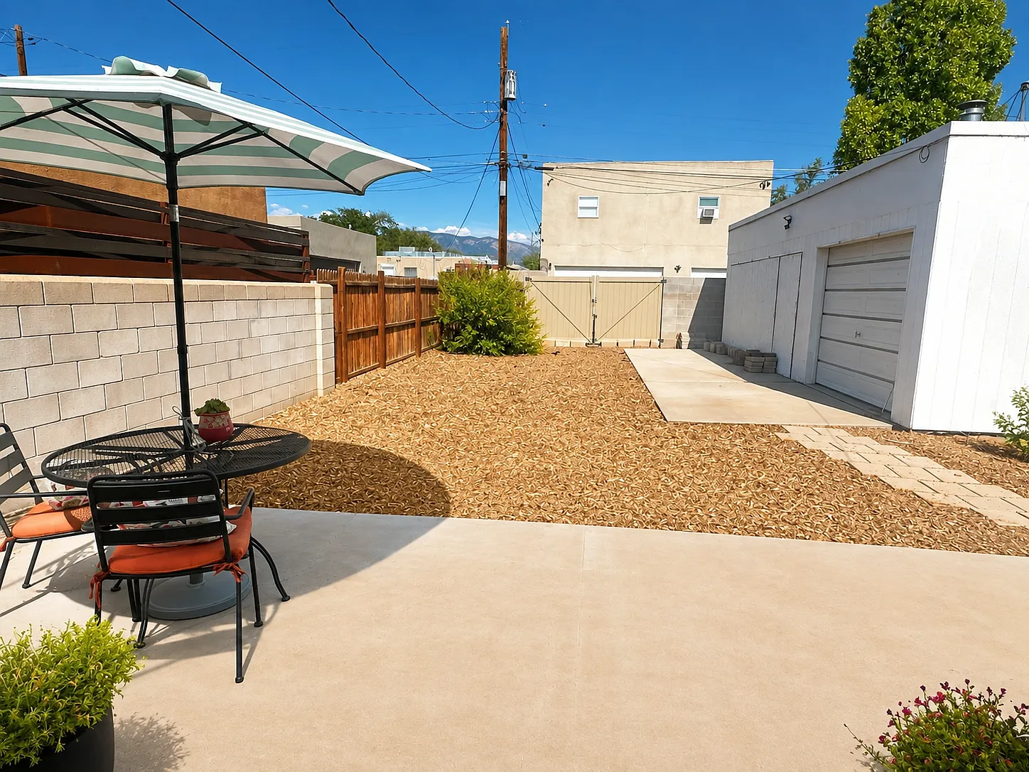 3 bed, 1334 sqft, $2,395 — Photo 2