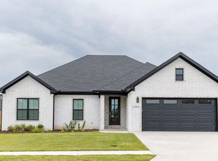 2305 Holly Hill Dr, Conway, AR 72034