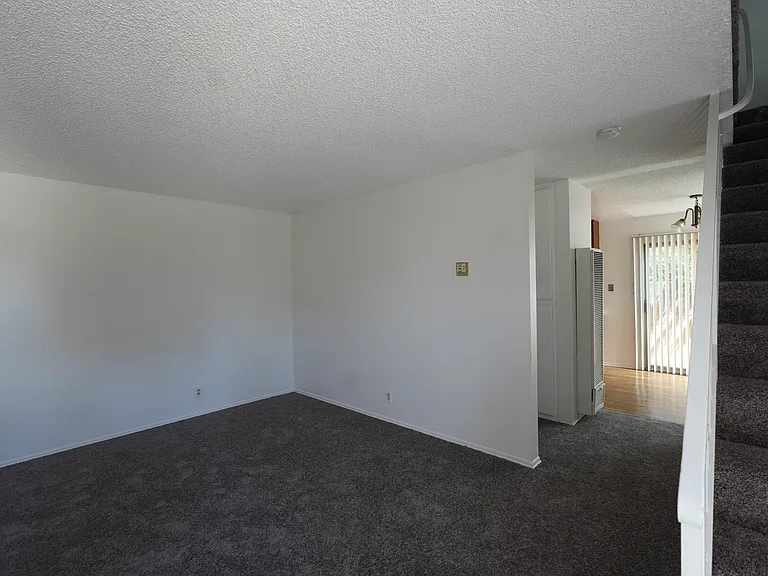16809 Dalton Ave #6 — Photo 3