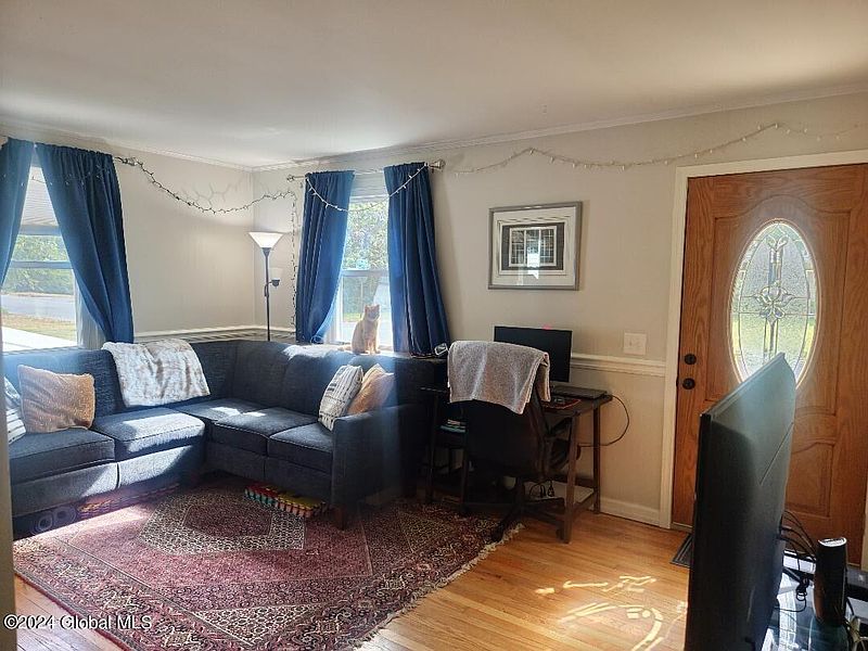 3rd image of 17 Mac Arthur Drive