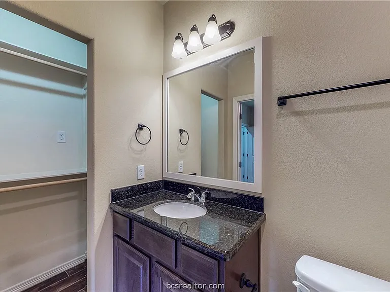 111 Southland St — Photo 35