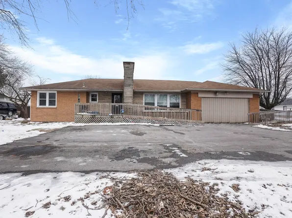 824 W 56th Pl, Merrillville, IN 46410