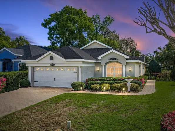 12410 Woodlands Cir, Dade City, FL 33525