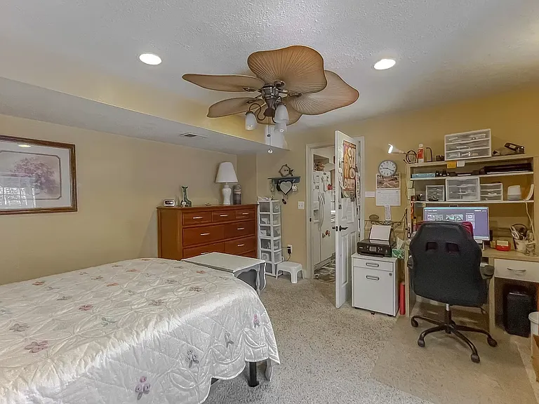 109 Discovery Ct — Photo 7