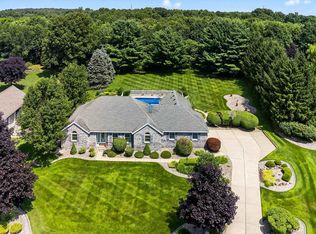 51111 Stratford Ct, Elkhart, IN 46514