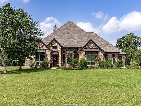 2nd image of 18032 Martingale Ct