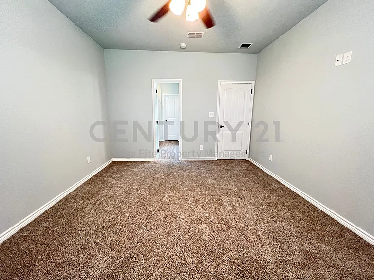 808 Northside Dr — Photo 7
