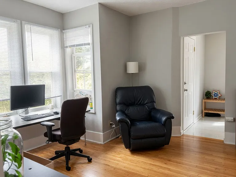 353 Lawson Ave E — Photo 6