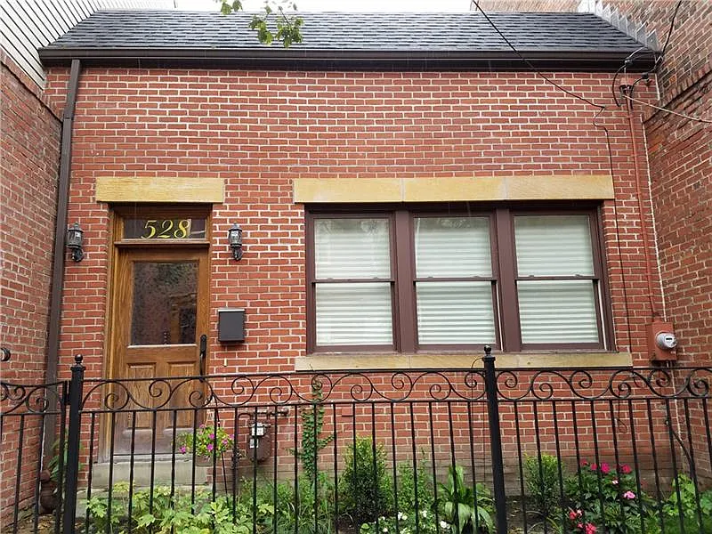 528 Avery St photo 1