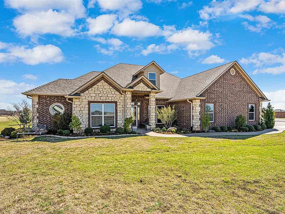 1st image of 7306 SW Pecan Meadow Dr