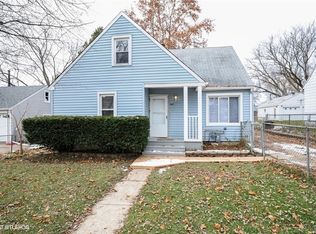 1418 Pine Grove Ave, Round Lake Beach, IL 60073