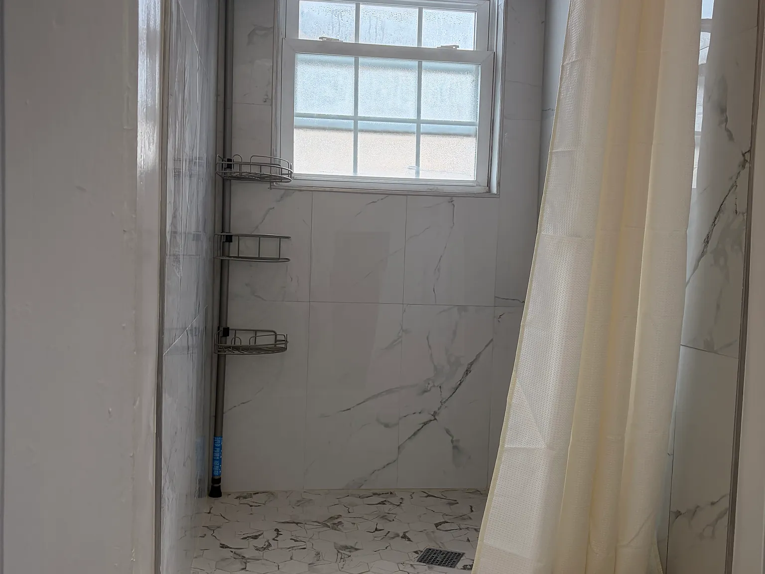 1 bed, $2,300 — Photo 4