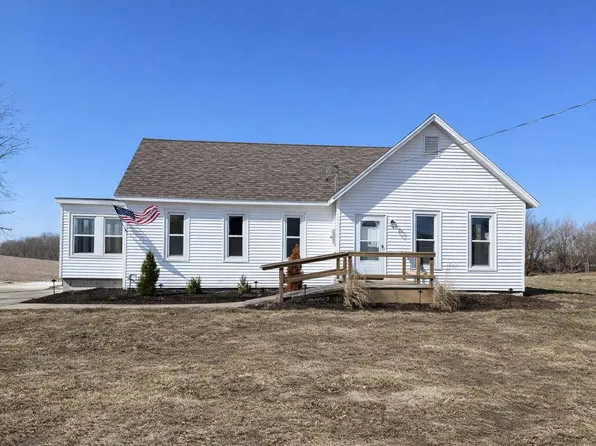 219 S Hancock St, White Hall, IL 62092