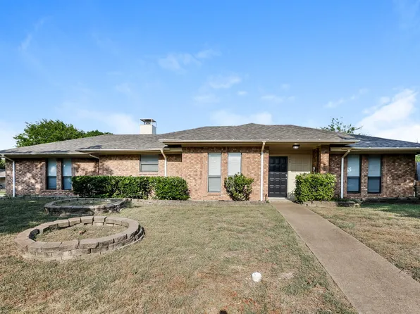 806 Cherlynne Dr, Cedar Hill, TX 75104
