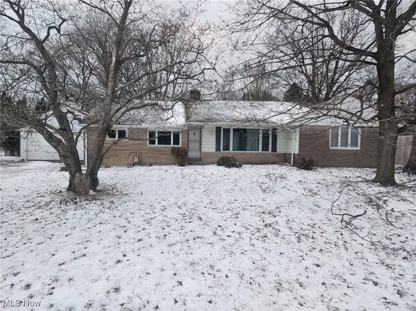 7516 Mayfield Rd, Chesterland, OH 44026