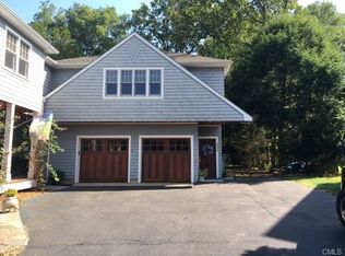 580 Morehouse Hwy #B, Fairfield, CT 06825